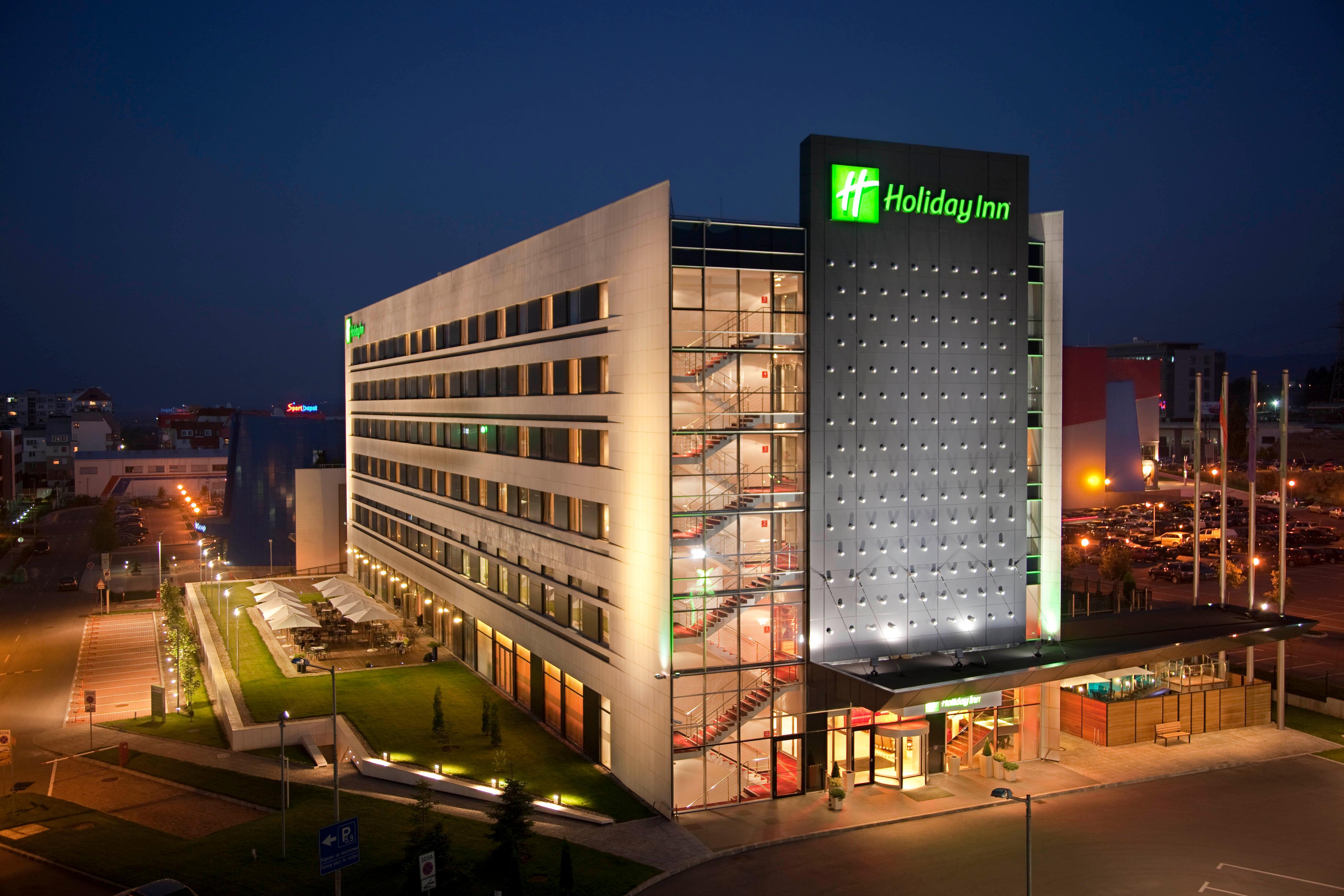 Crowne Plaza Sofia By Ihg Hotel Exterior photo