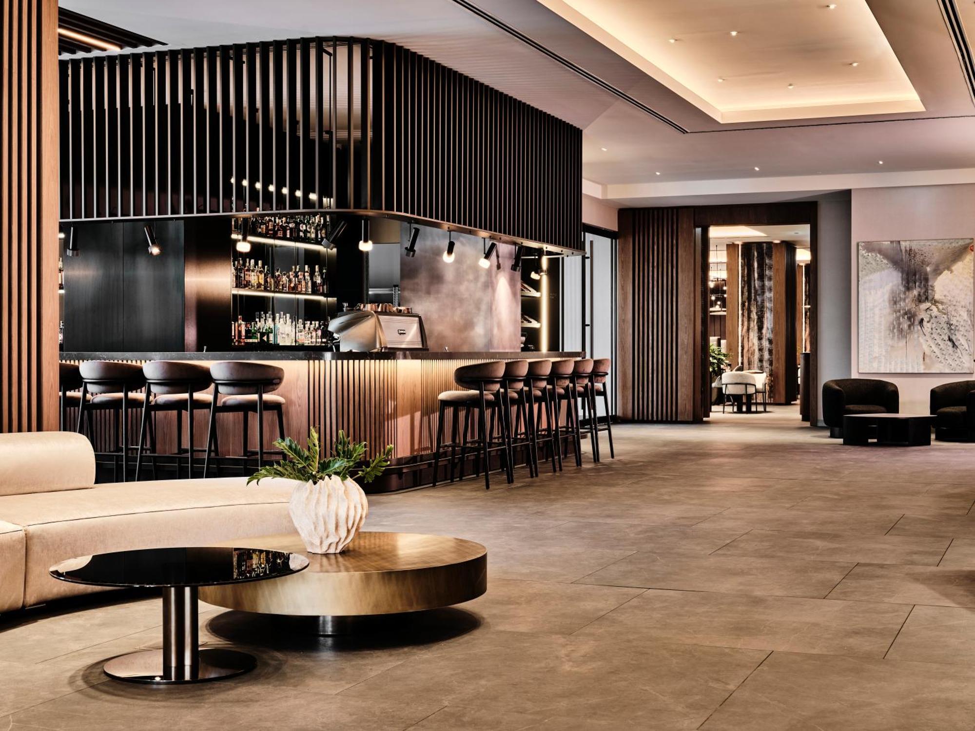 Crowne Plaza Sofia By Ihg Hotel Exterior photo