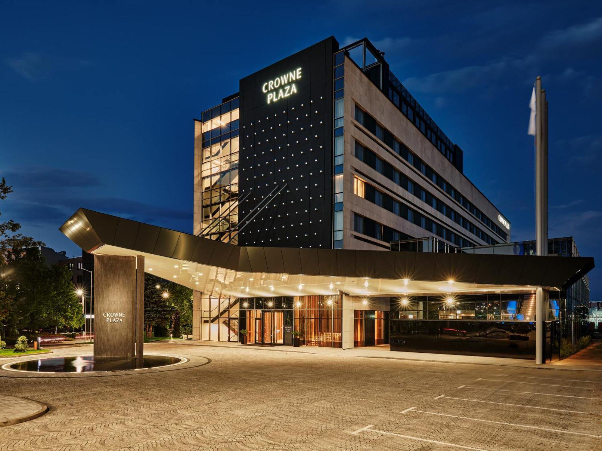Crowne Plaza Sofia By Ihg Hotel Exterior photo